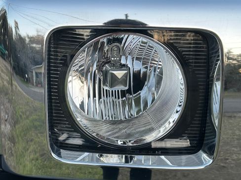 Used 2006 HUMMER H3 image 8