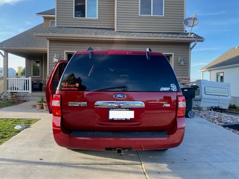 Used 2014 Ford Expedition EL Limited w/ Equipment Group 301A AWD/4WD image 2