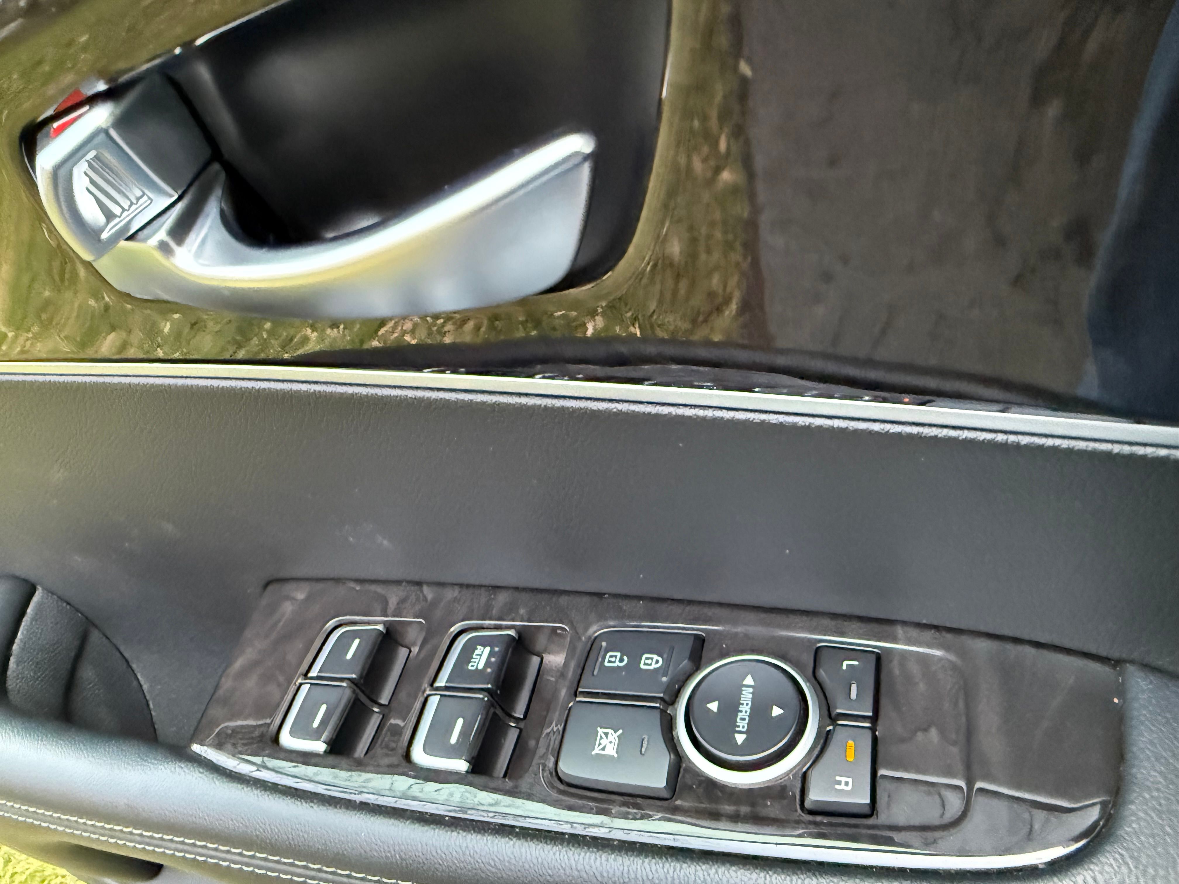 Used 2018 Kia Sorento L FWD image 11