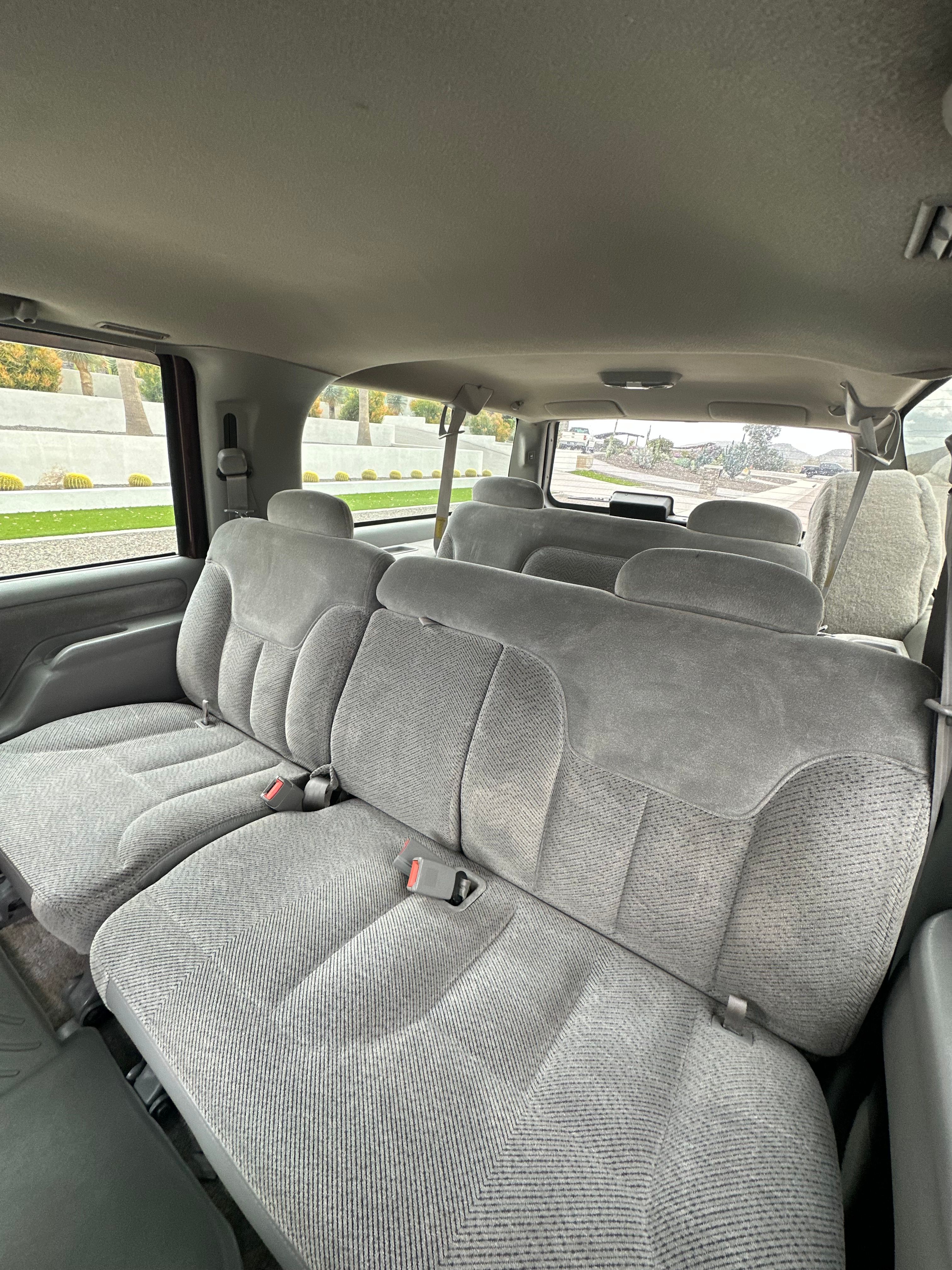 Used 1997 Chevrolet Suburban 4WD w/ Preferred Equipment Group 2 image 16