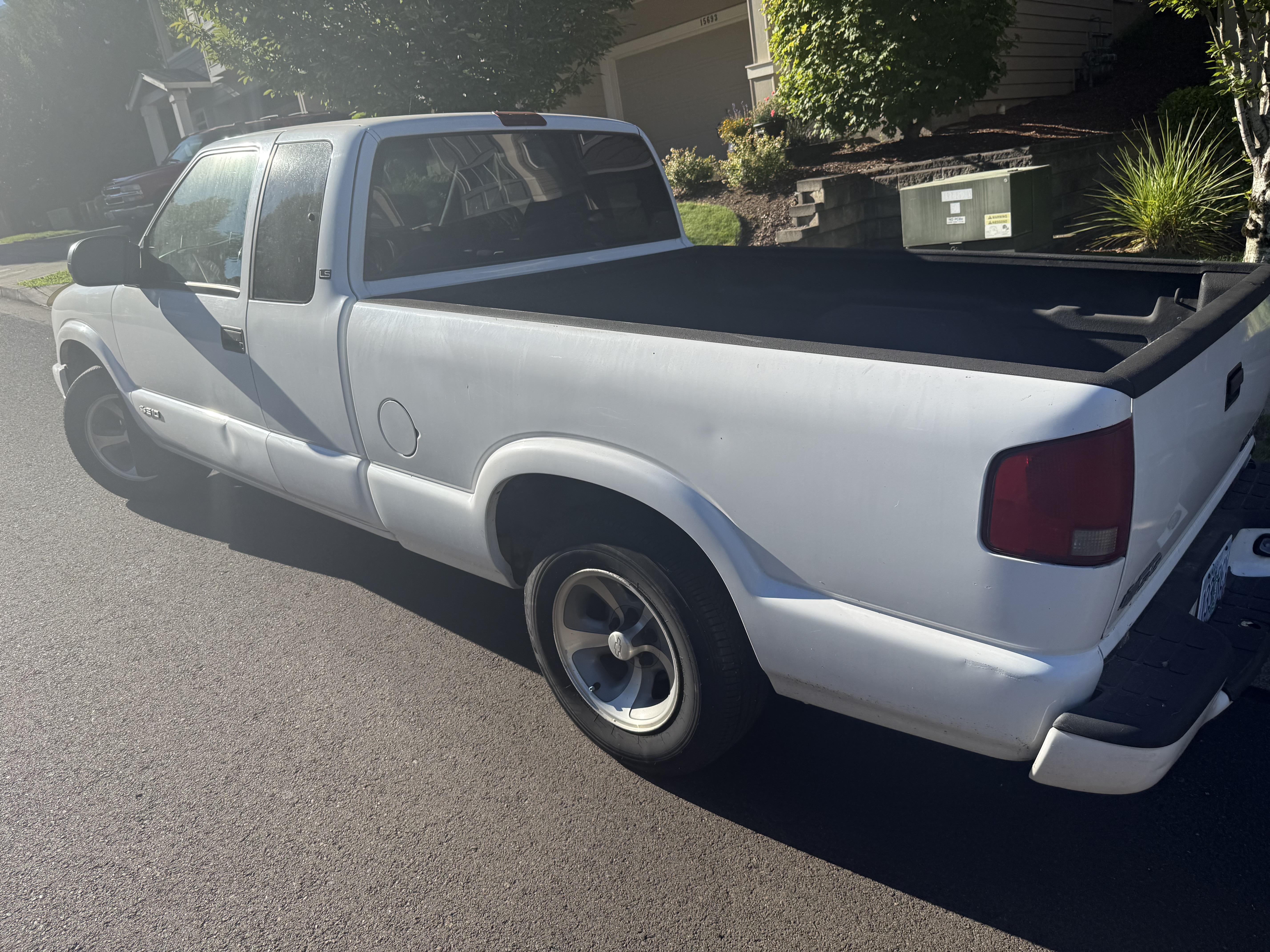 Used 2003 Chevrolet S10 Pickup LS RWD image 5