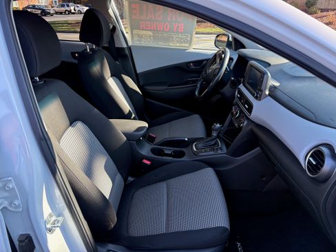 Used 2020 Hyundai Kona SEL image 9