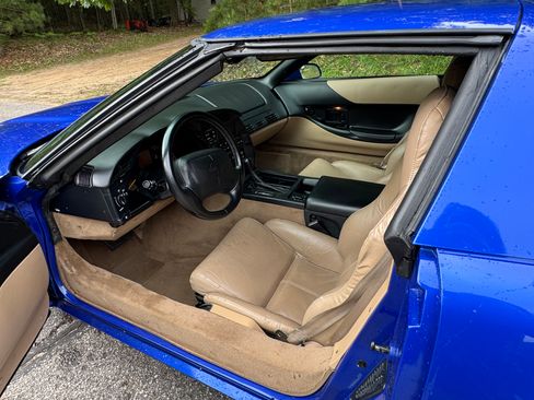 Used 1994 Chevrolet Corvette Coupe RWD image 9