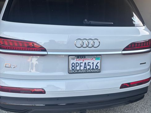 Used 2020 Audi Q7 3.0T Premium Plus w/ Premium Plus Package AWD/4WD image 4
