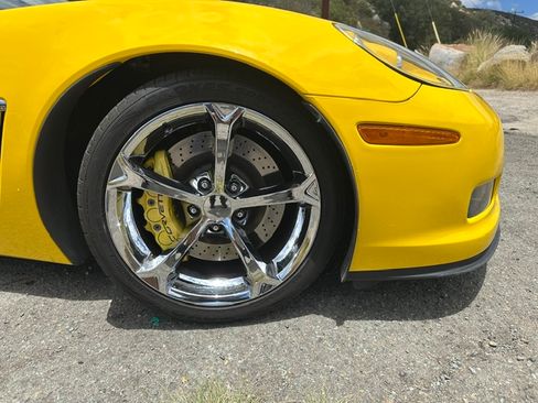 Used 2011 Chevrolet Corvette Grand Sport w/ Preferred Equipment Group RWD image 10