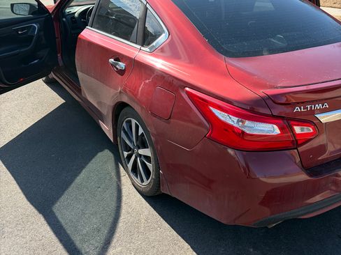 Used 2016 Nissan Altima 2.5 SR image 10