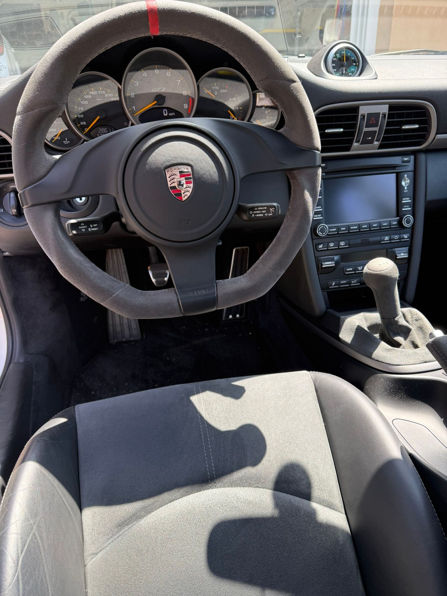Used 2011 Porsche 911 GT3 RWD image 8