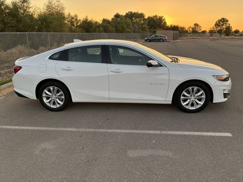 Used 2025 Chevrolet Malibu LT FWD image 6