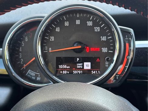 Used 2019 MINI Cooper S w/ Premium Package FWD image 9