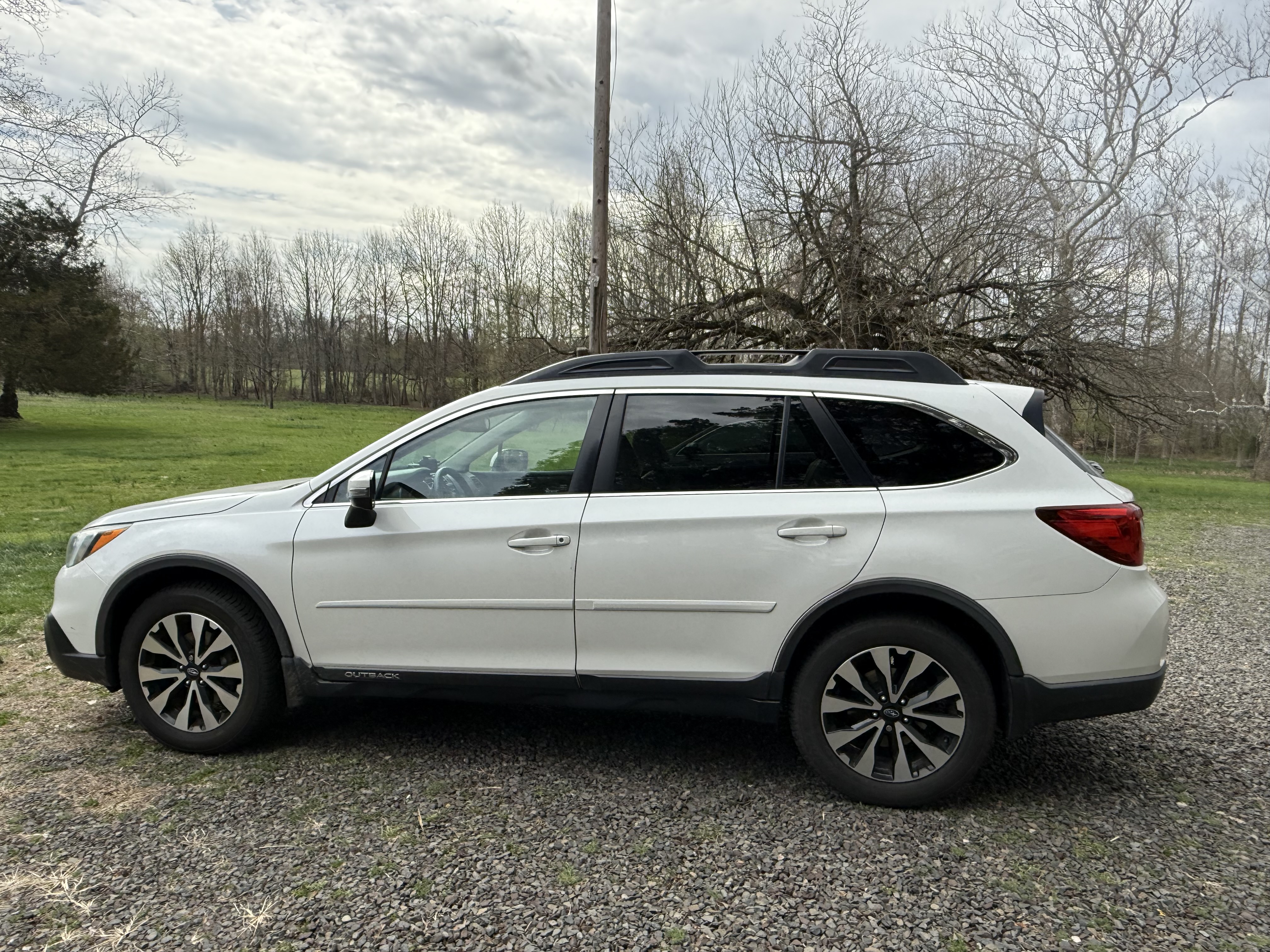 Used 2016 Subaru Outback 3.6R Limited AWD/4WD image 15