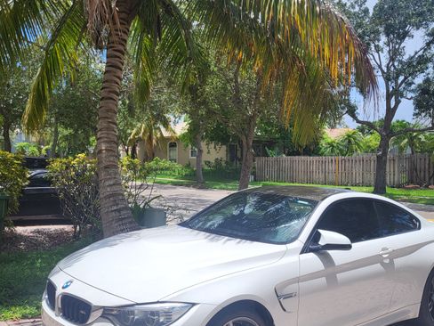 Used 2015 BMW M4 Coupe image 10