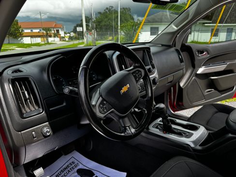Used 2021 Chevrolet Colorado LT w/ Safety Package RWD image 20