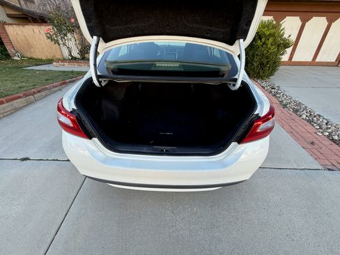 Used 2017 Nissan Altima 2.5 SV image 11