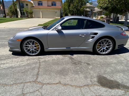 Used 2012 Porsche 911 Edition 918 Spyder AWD/4WD image 1