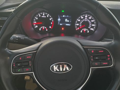 Used 2016 Kia Optima LX image 8