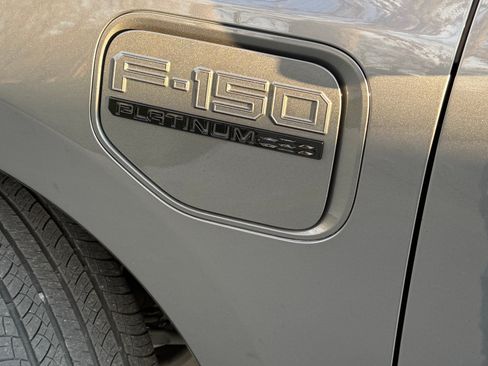 Used 2023 Ford F150 Lightning Platinum image 13