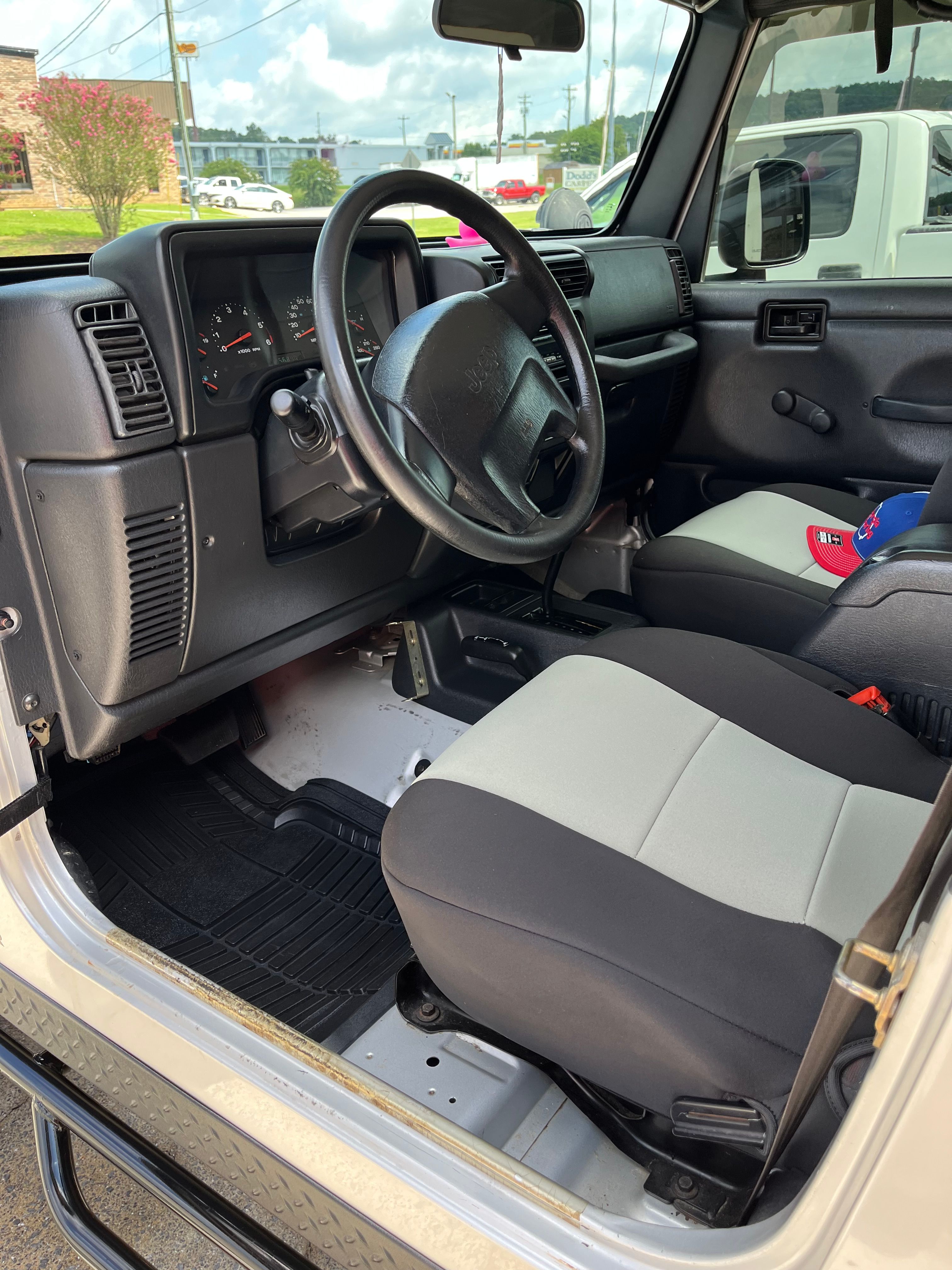 Used 2003 Jeep Wrangler X AWD/4WD image 16