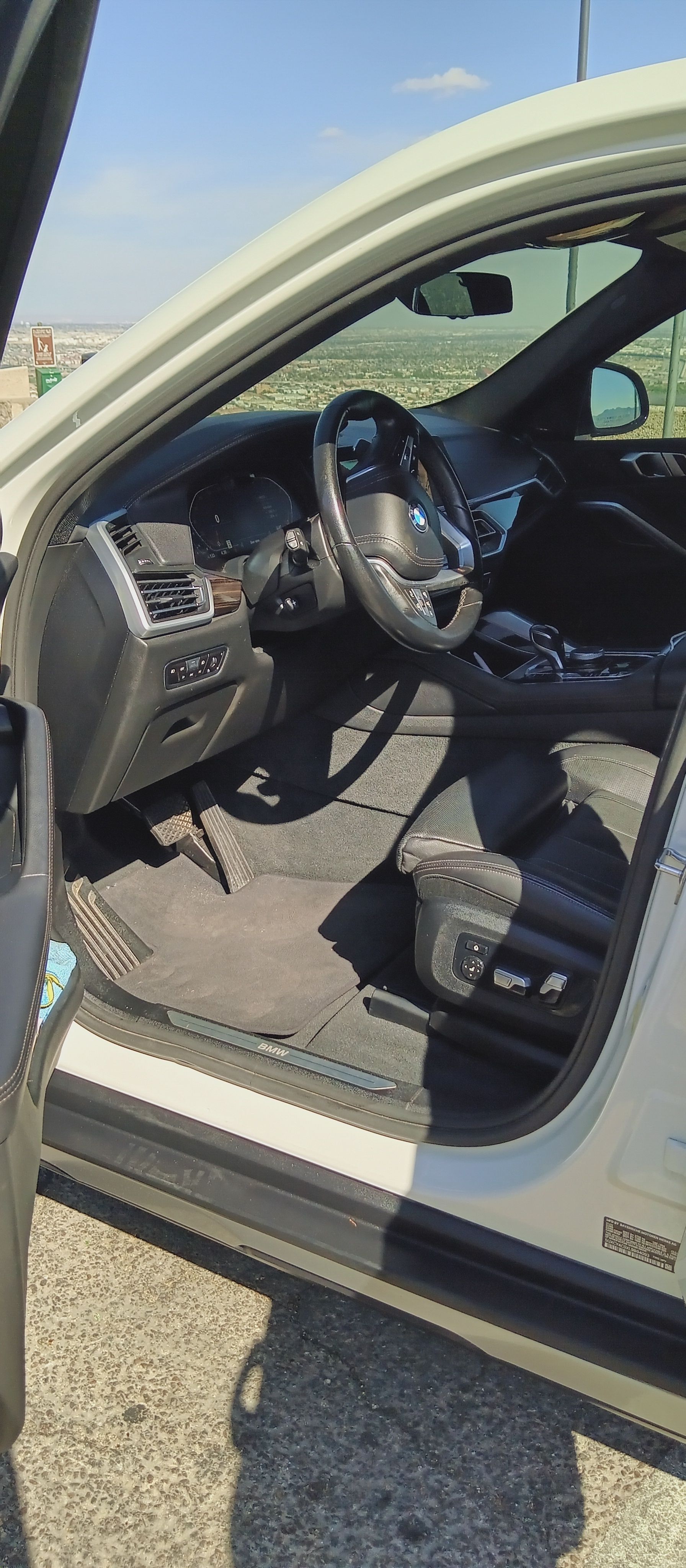 Used 2020 BMW X6 sDrive40i w/ Premium Package RWD image 21