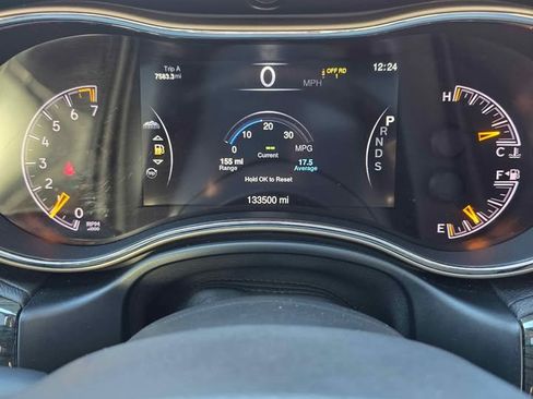 Used 2014 Jeep Grand Cherokee Overland image 21