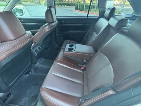 Used 2013 Subaru Outback 2.5i Limited image 13