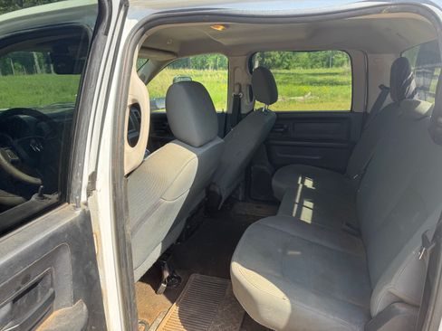 Used 2017 RAM 2500 Tradesman w/ Popular Equipment Group RWD image 11