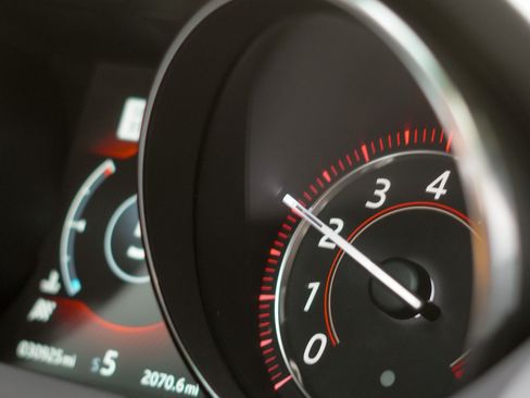 Used 2020 Jaguar F-TYPE Coupe RWD image 22