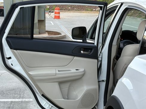 Used 2013 Subaru Crosstrek 2.0i Premium image 29