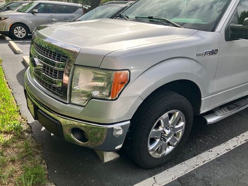 Used 2013 Ford F150 XLT w/ Luxury Equipment Group RWD image 9