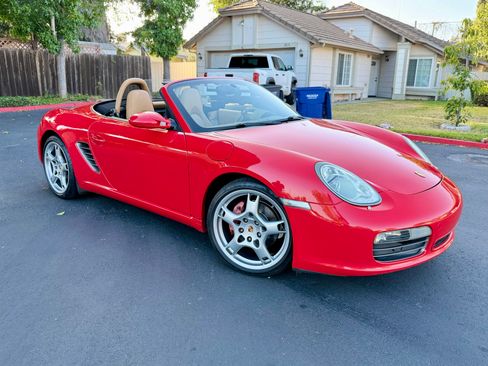 Used 2005 Porsche Boxster S RWD image 1