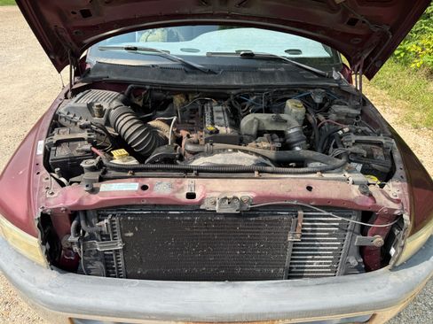 Used 2001 Dodge Ram 2500 Truck 2WD Quad Cab image 24