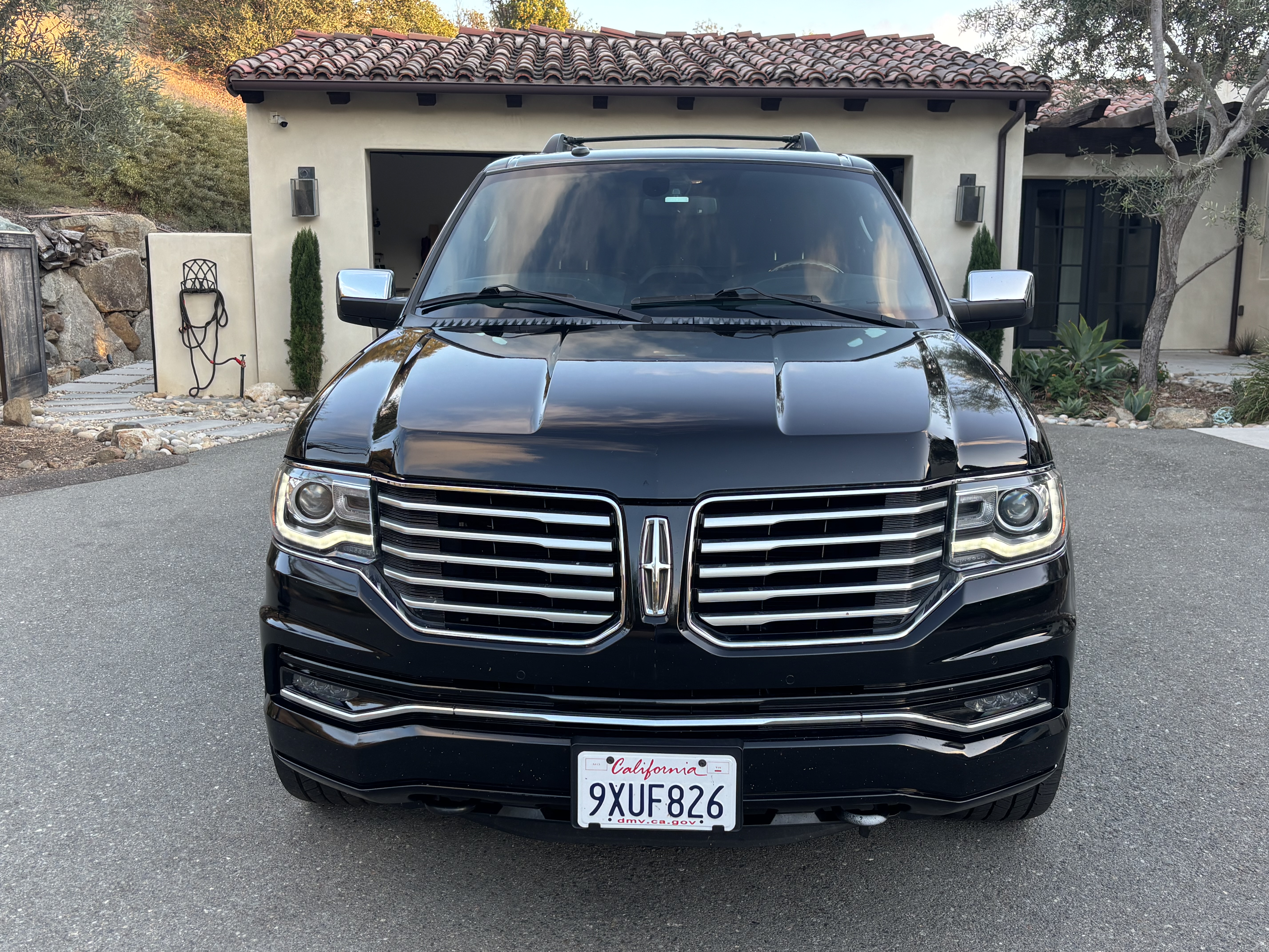 Used 2017 Lincoln Navigator Reserve AWD/4WD image 8