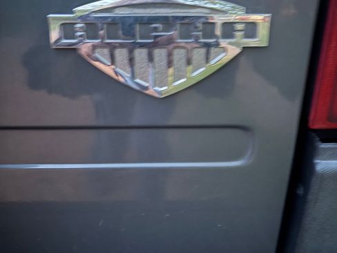 Used 2008 HUMMER H3 Alpha AWD/4WD image 6
