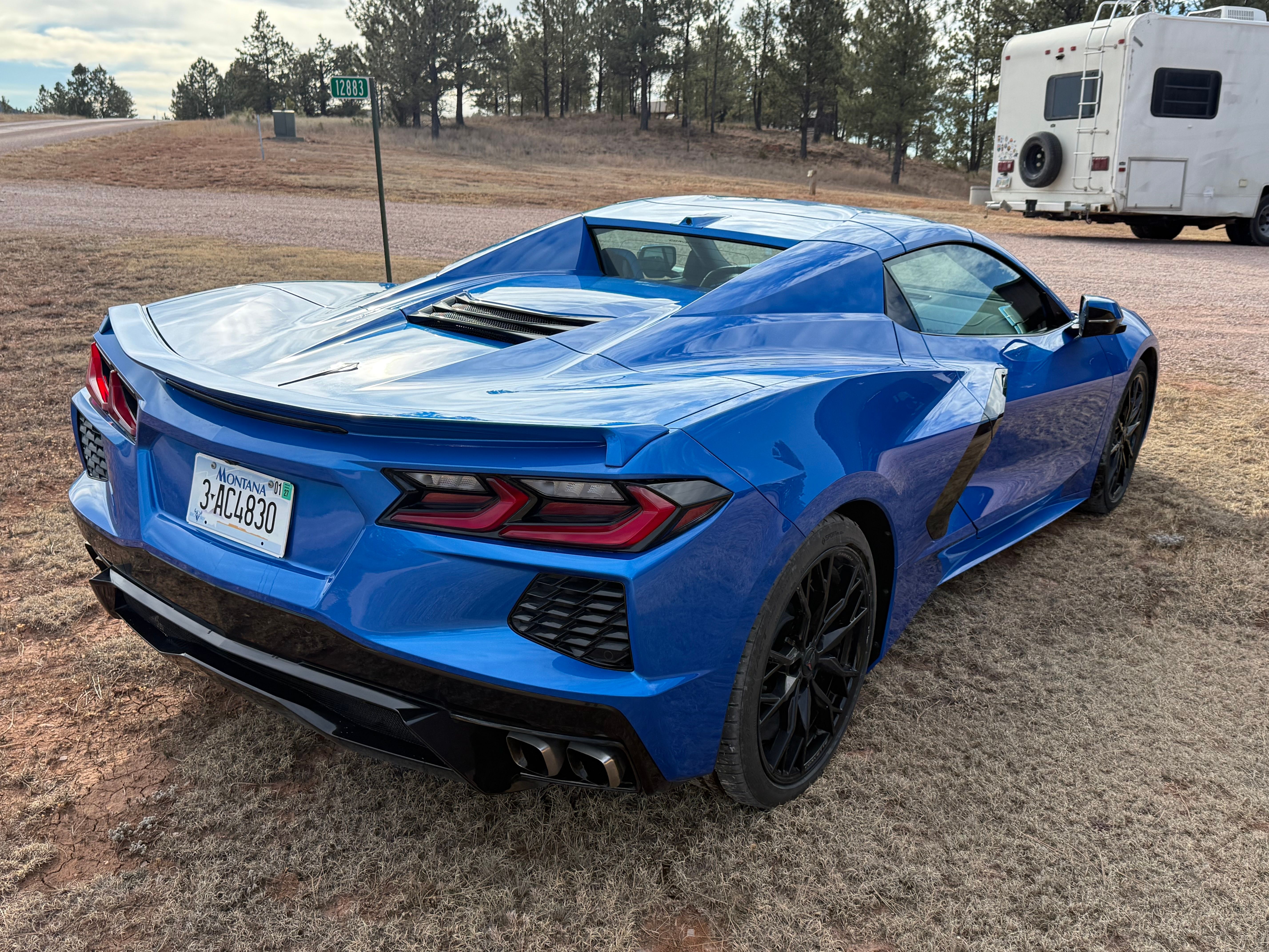 Used 2024 Chevrolet Corvette Stingray Premium Conv RWD image 2