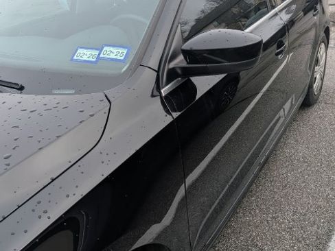 Used 2017 Volkswagen Jetta S w/ Jetta S Cold Weather Package image 5