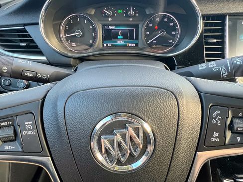 Used 2018 Buick Encore Essence FWD image 8