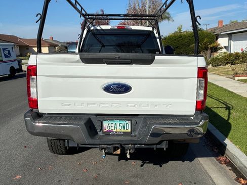 Used 2018 Ford F250 XL w/ Power Equipment Group image 5