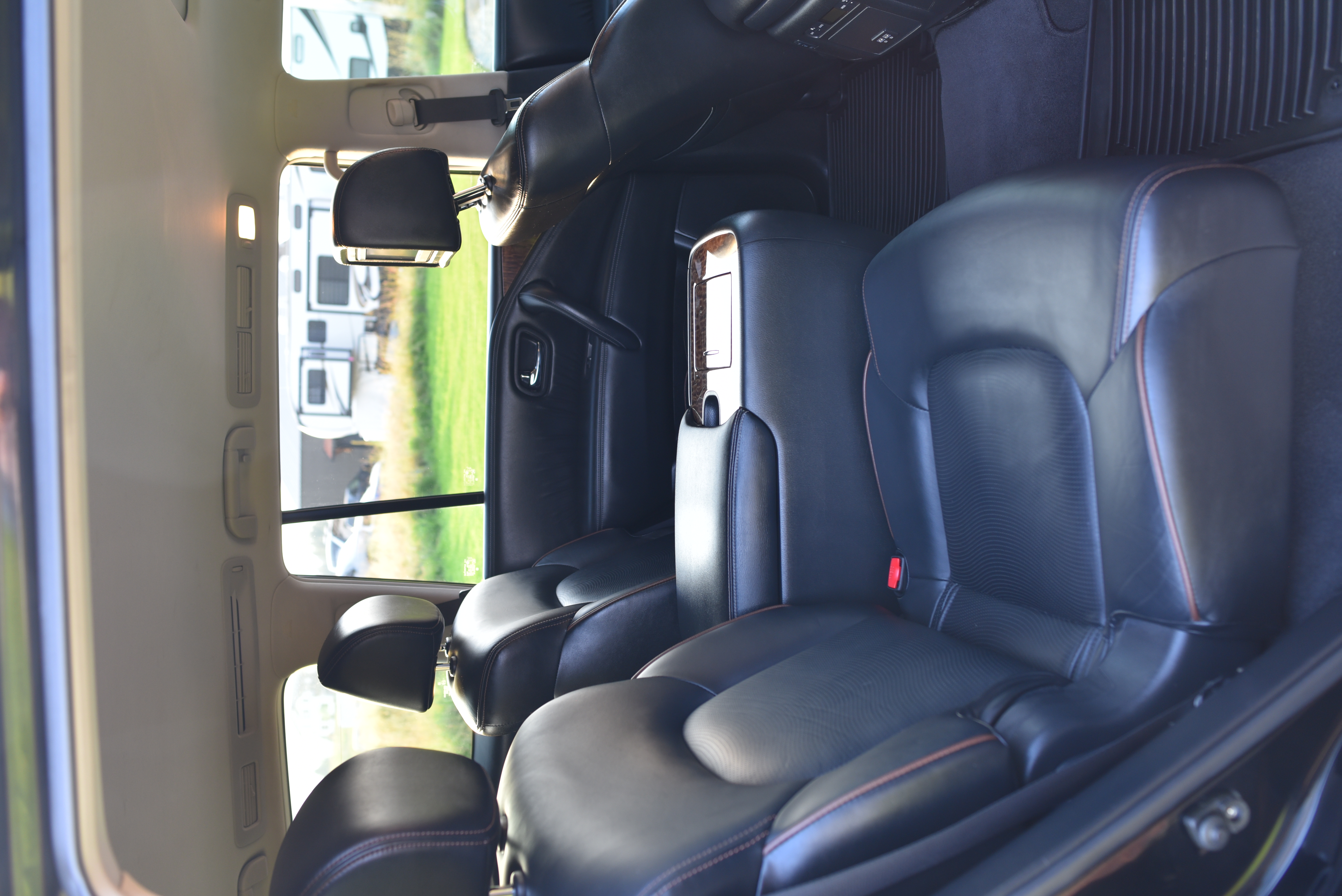 Used 2017 Nissan Armada Platinum w/ Captain Seat Package AWD/4WD image 14