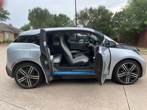 Used 2014 BMW i3 RWD image 2