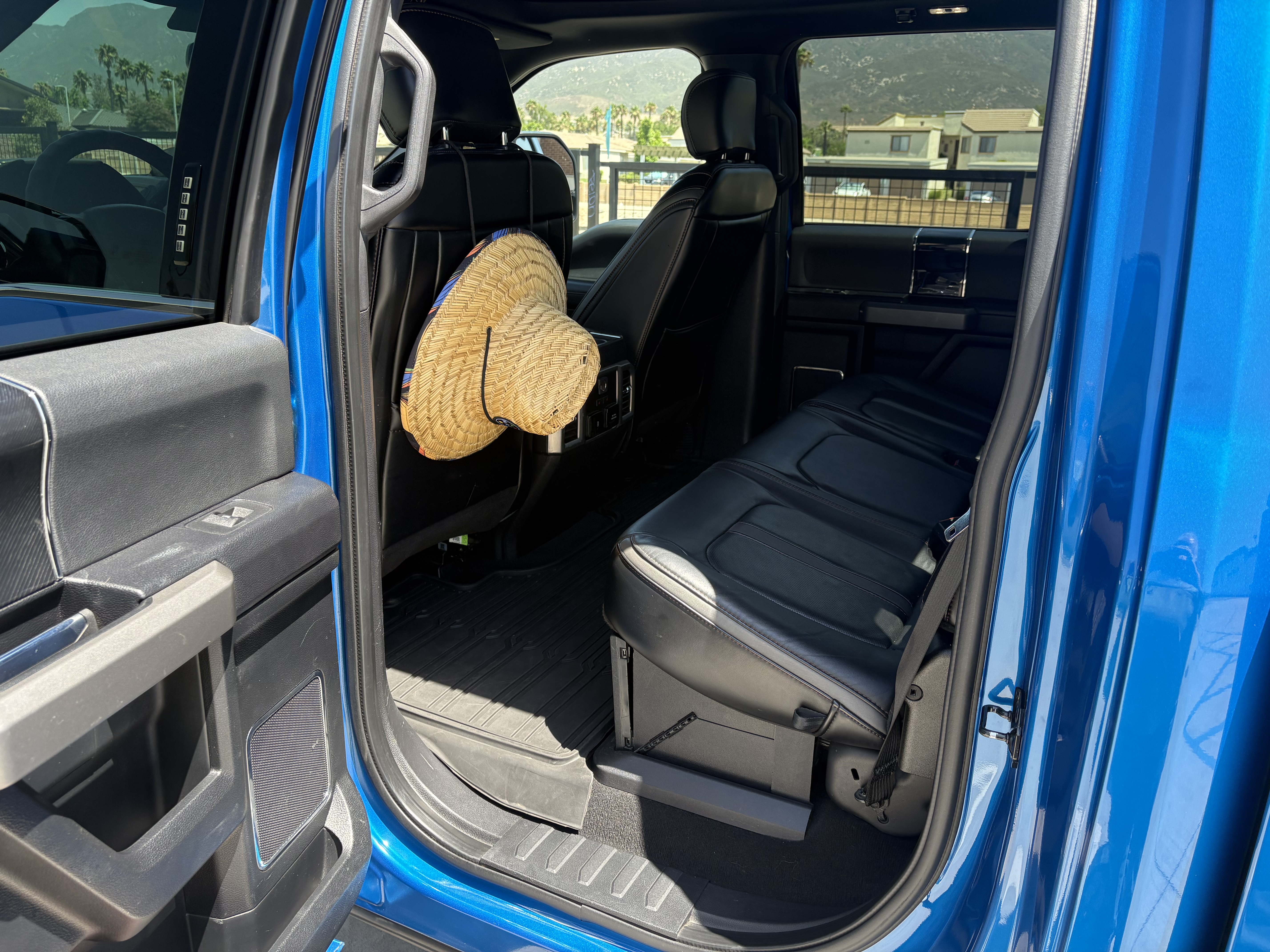 Used 2021 Ford F450 Platinum w/ FX4 Off-Road Package AWD/4WD image 14
