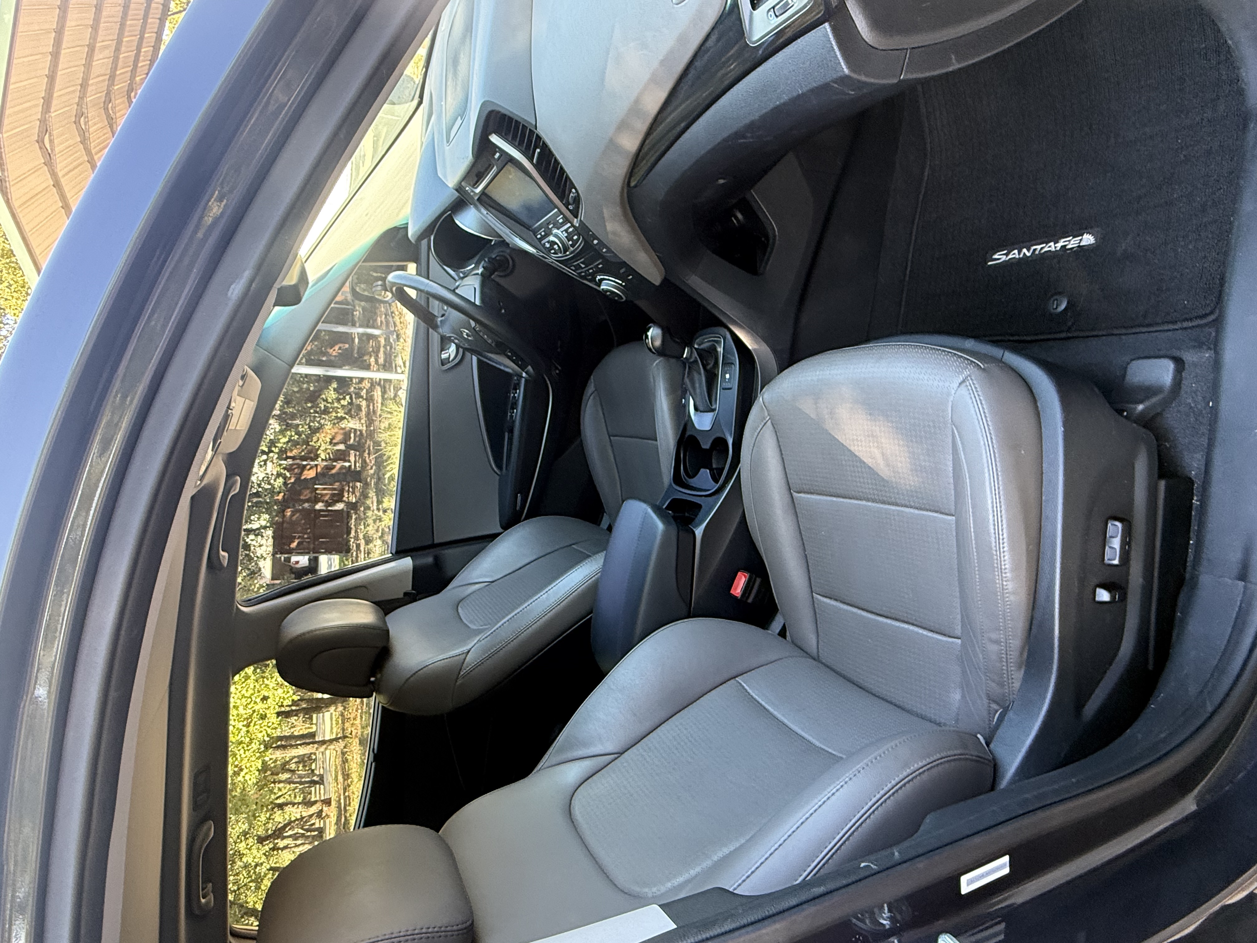 Used 2015 Hyundai Santa Fe Sport 2.0T w/ Option Group 05 FWD image 8