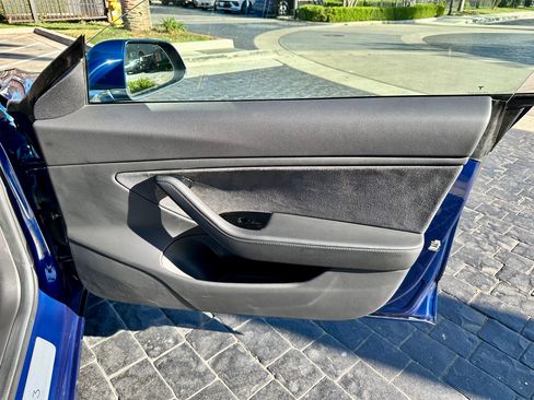 Used 2019 Tesla Model 3 Standard Range Plus image 14