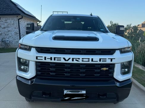 Used 2022 Chevrolet Silverado 2500 Custom w/ Custom Value Package AWD/4WD image 1