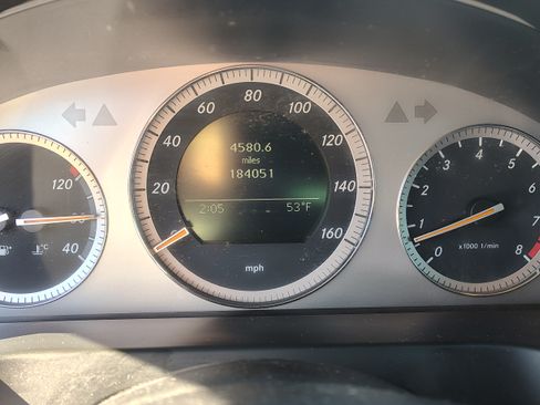 Used 2008 Mercedes-Benz C 300 Sedan image 5