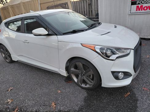 Used 2013 Hyundai Veloster Turbo image 1