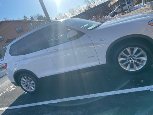 Used 2017 BMW X3 xDrive28i image 8