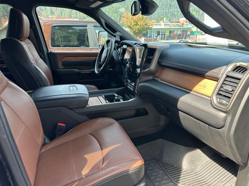 Used 2023 RAM 2500 Limited AWD/4WD image 5