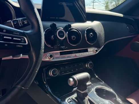 Used 2020 Kia Stinger GT-Line w/ Sun & Sound Package AWD/4WD image 24