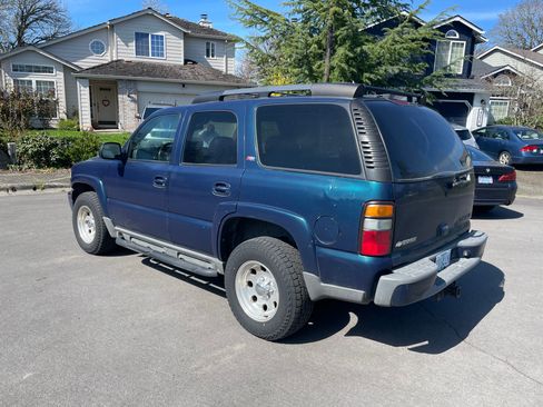 Used 2005 Chevrolet Tahoe Z71 w/ Preferred Equipment Group image 2
