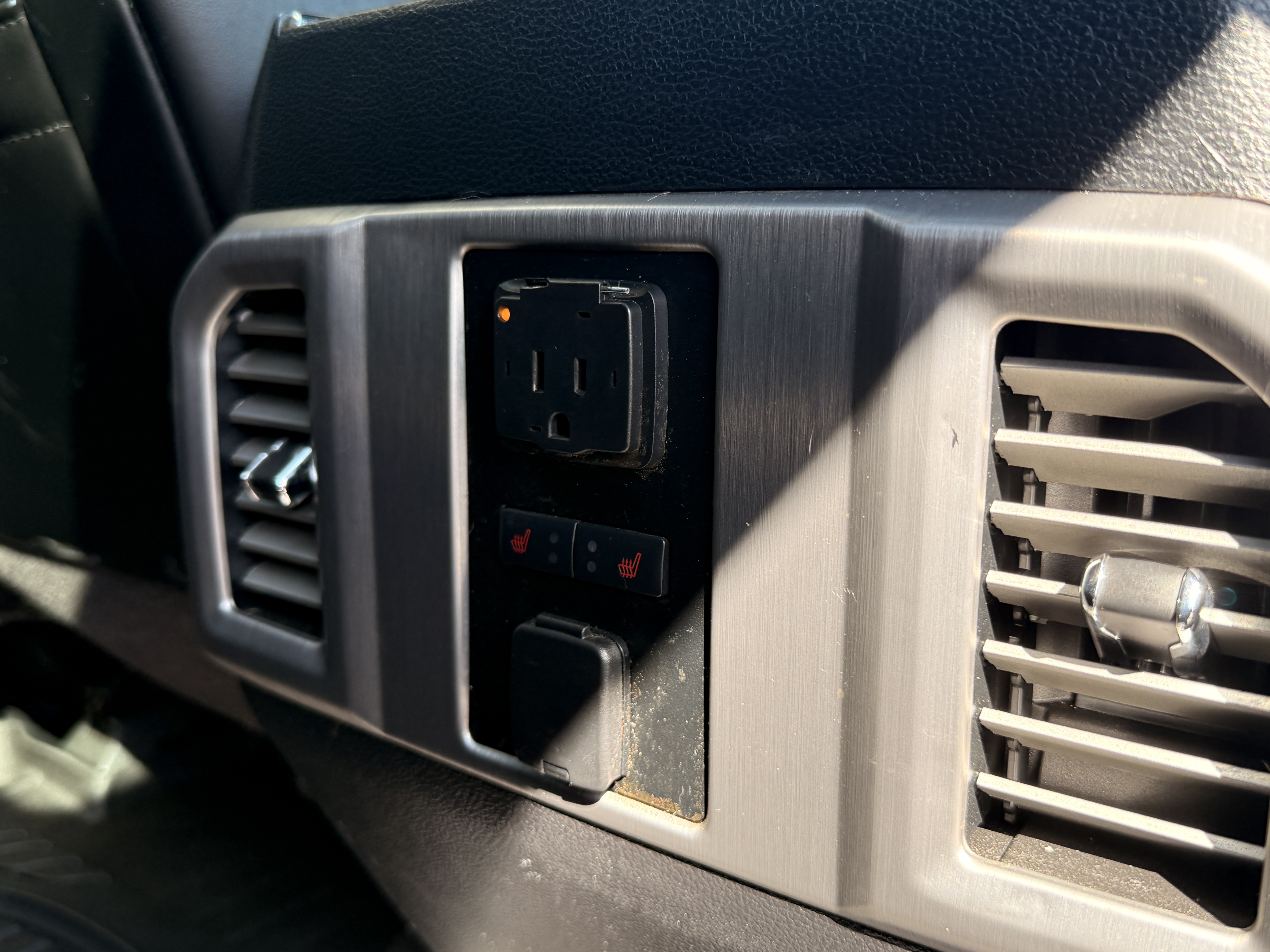 Used 2017 Ford F250 Platinum AWD/4WD image 26
