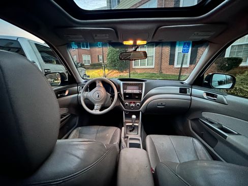 Used 2009 Subaru Forester 2.5X Limited image 9